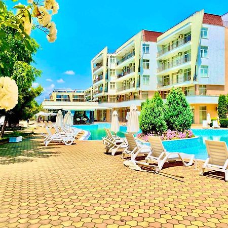 Grand Kamelia Holiday Complex Napospart Kültér fotó