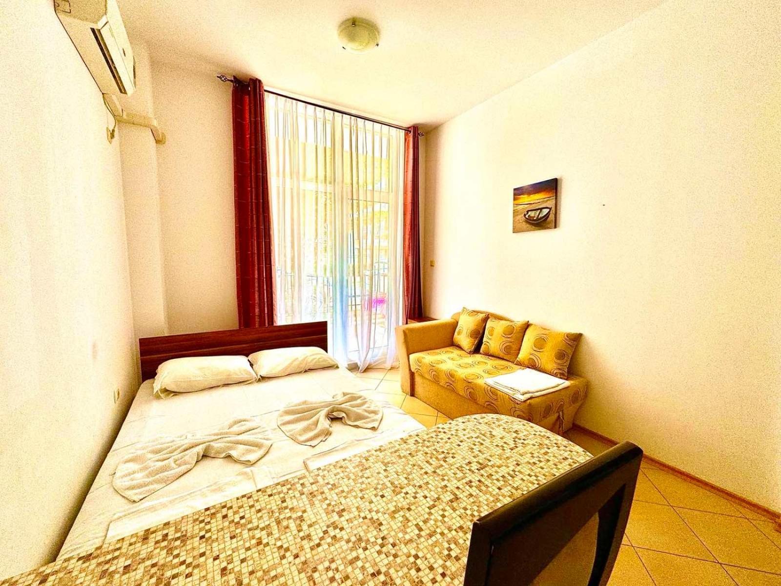Grand Kamelia Holiday Complex Napospart Kültér fotó
